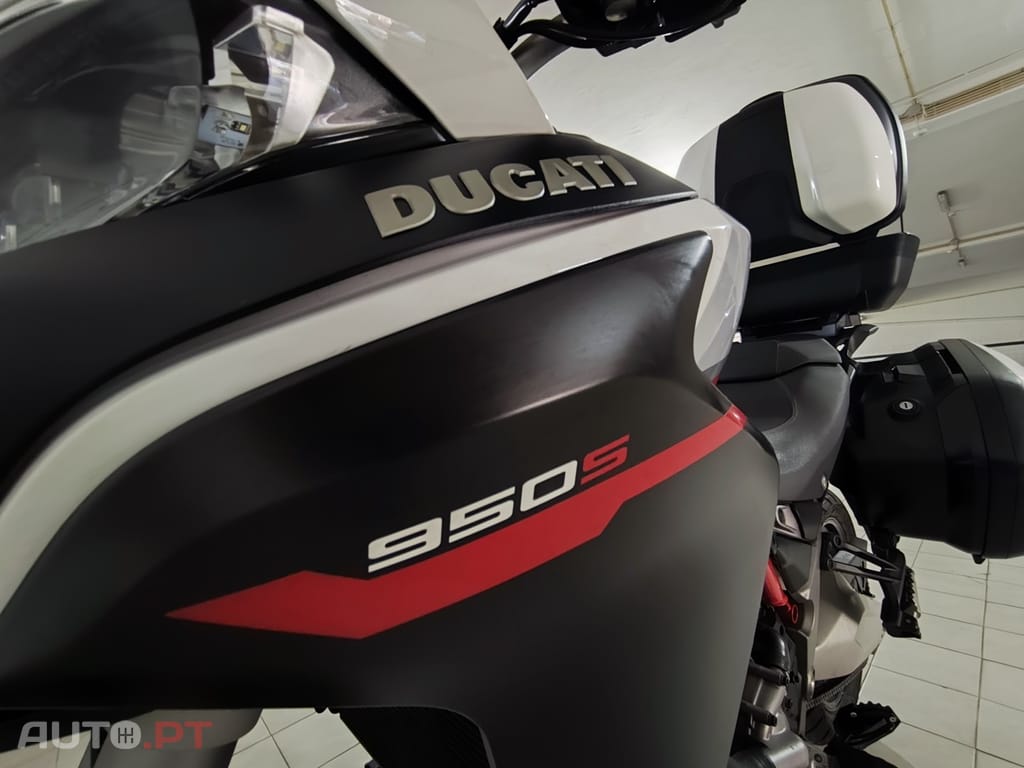 Ducati Multistrada 950 S  GP White