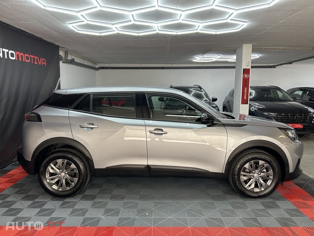 Peugeot 2008 1.2 PureTech Active EAT8