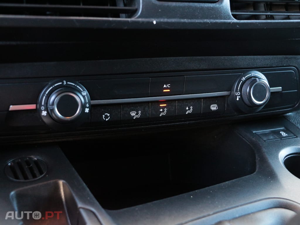Peugeot Partner 1.6 BlueHDi L1 Premium 3L