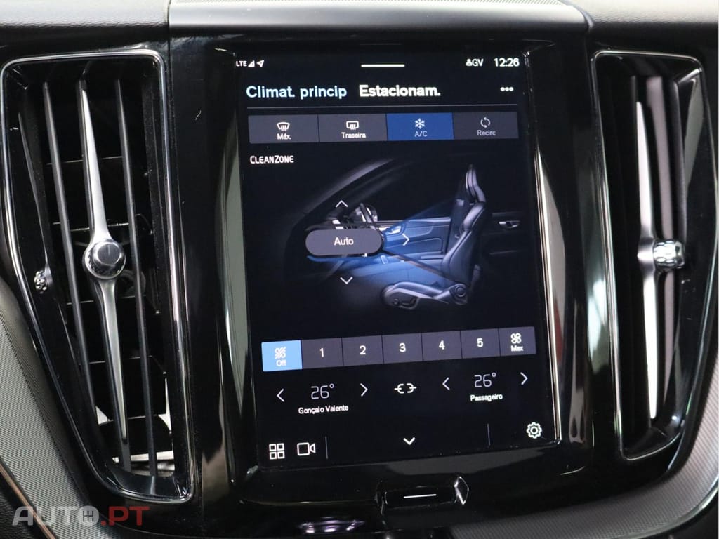 Volvo XC60 2.0 T6 PHEV Black Edition AWD