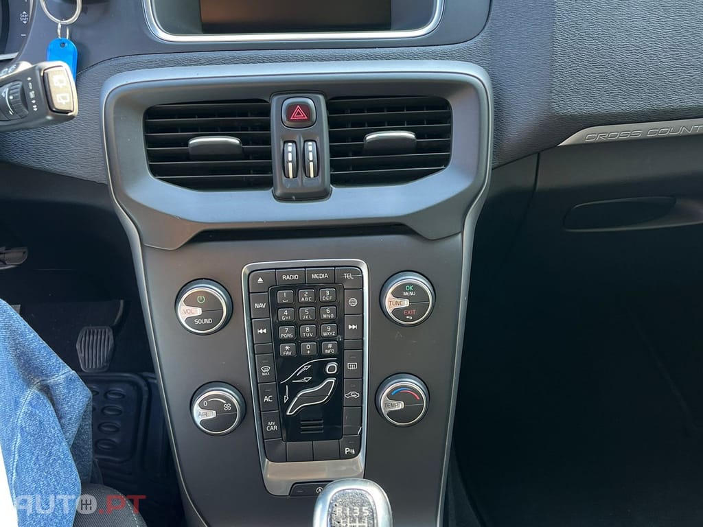 Volvo V40 Cross Country cross country