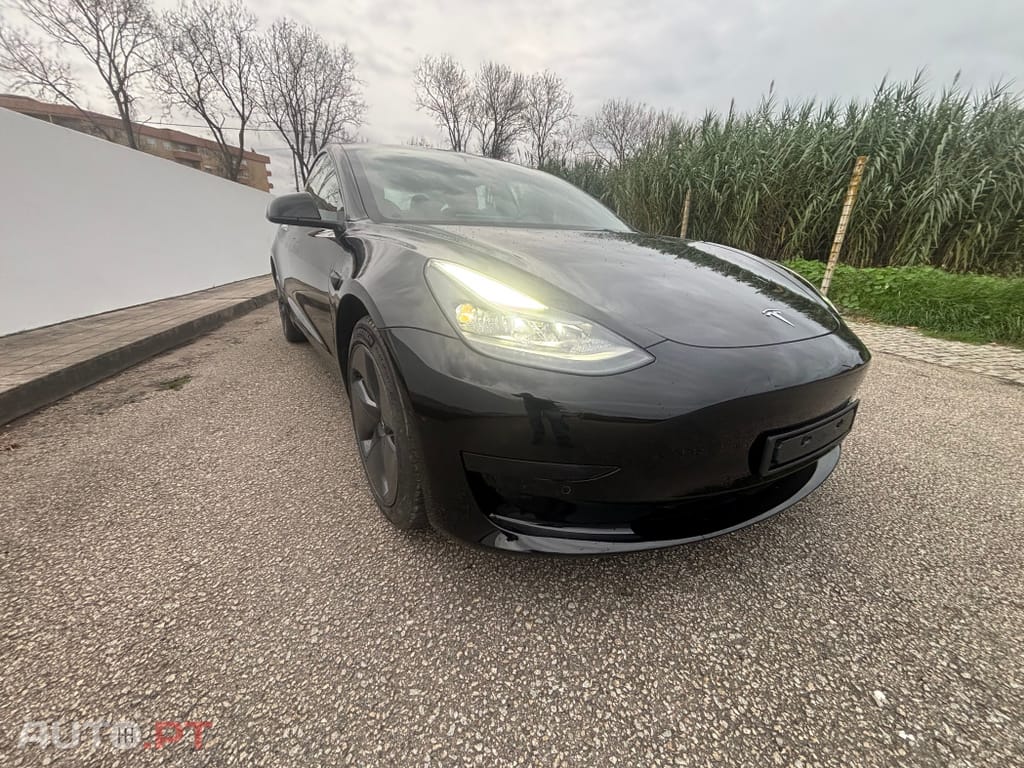 Tesla Model 3 Standard Range Plus RWD