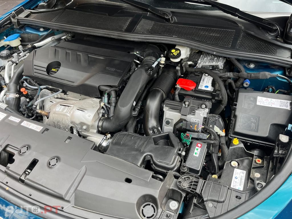 Peugeot 408 PHEV 180 e-EAT8 GT I.V.A DEDUTIVEL 