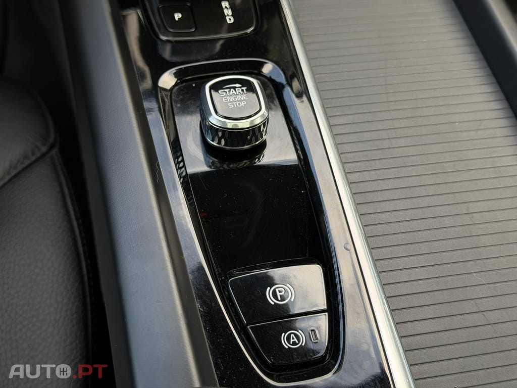 Volvo XC60 2.0 T6 PHEV Inscription Expression AWD