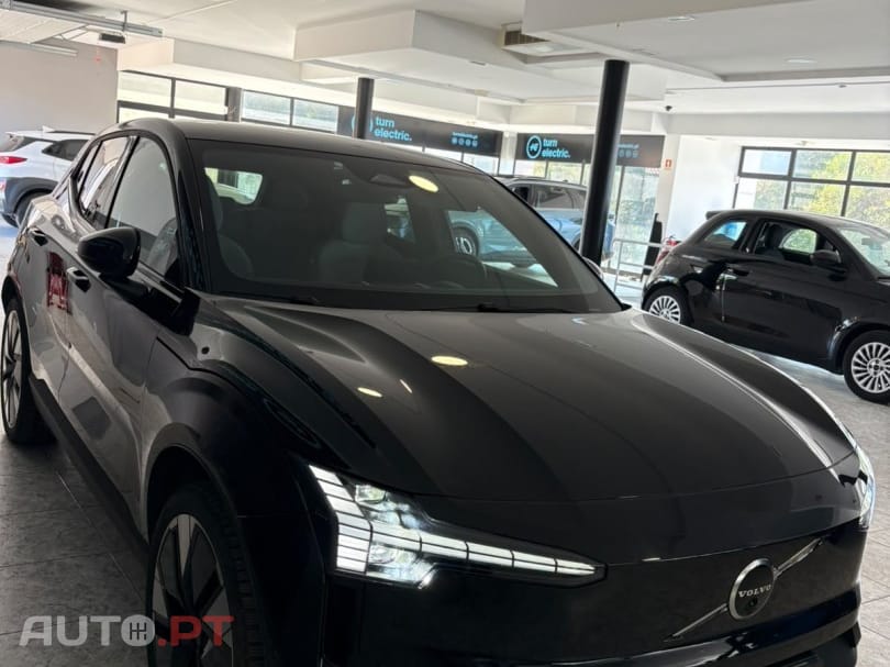 Volvo EX30 Twin Motor Performance AWD Black Edition Ultra