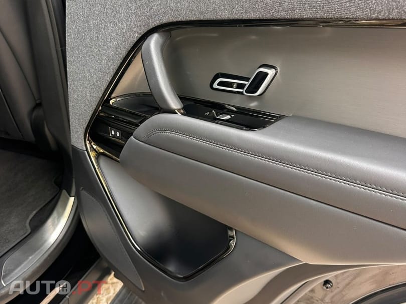 Land Rover Range Rover Sport 3.0 D300 Dynamic HSE