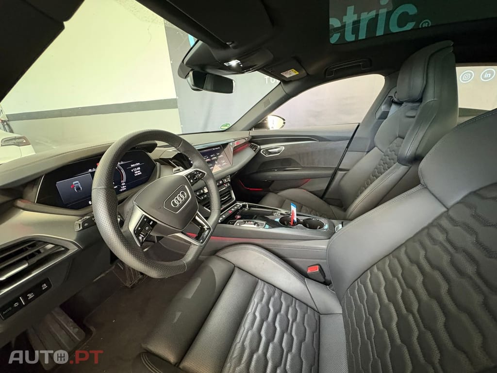 Audi E-Tron GT quattro