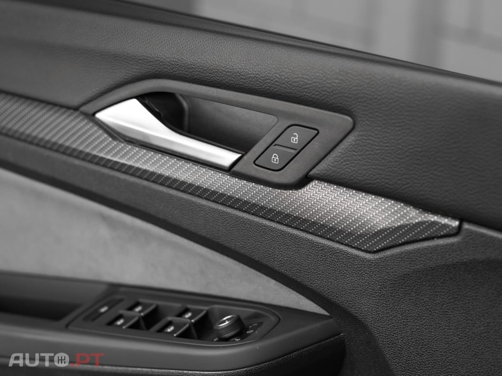 Volkswagen Golf Variant 2.0 TDi R-Line DSG