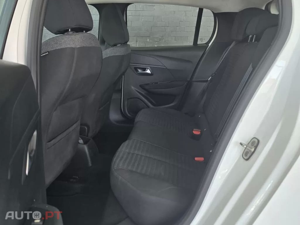Peugeot 208 1.2 PureTech Active Pack