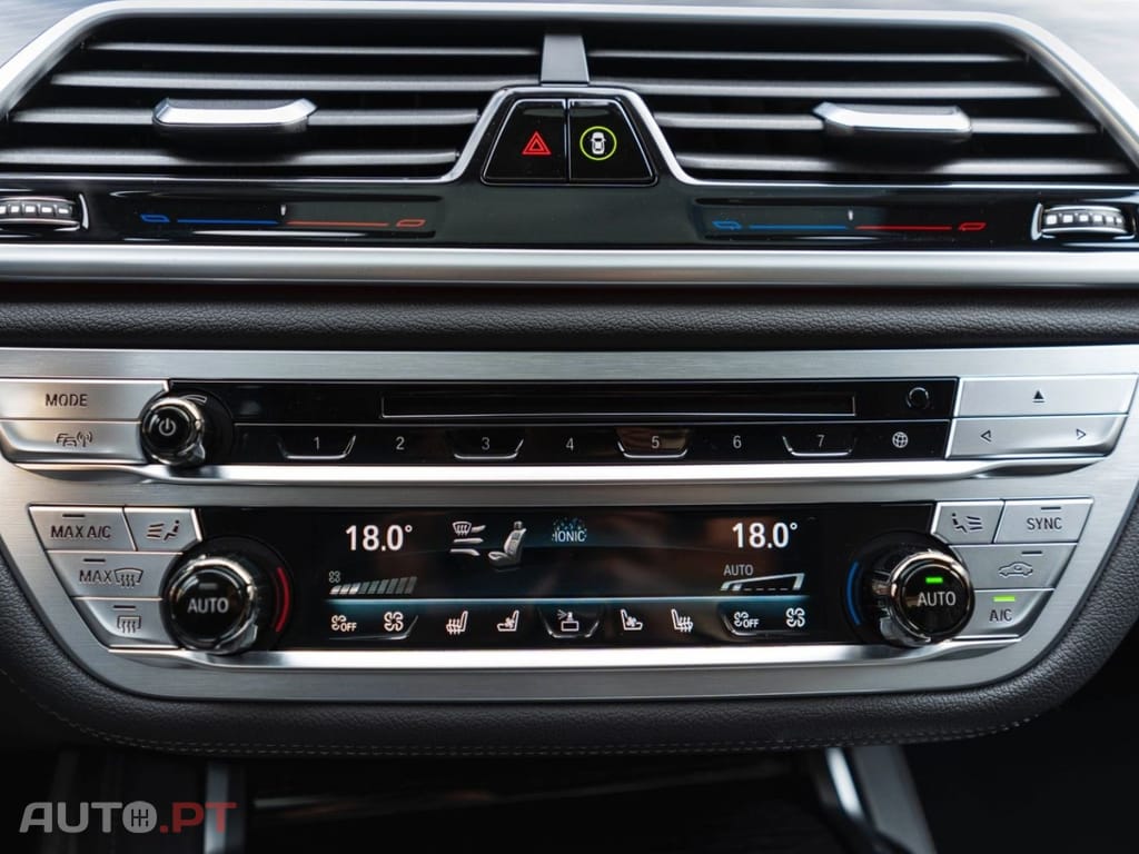 BMW 745 I.V.A DEDUTIVEL e M Sportpaket Laserlicht Head Up