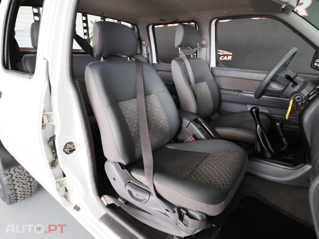 Nissan Navara 2.5 d