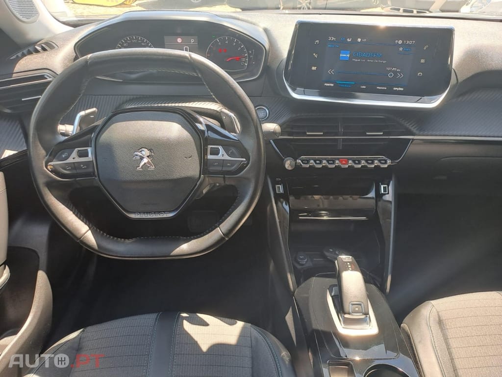 Peugeot 2008 1.2 PureTech Allure EAT8
