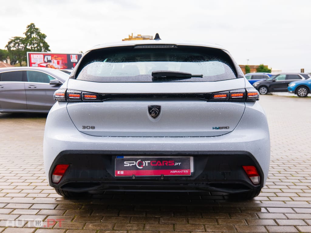 Peugeot 308 1.6 Hybrid Allure e-EAT8