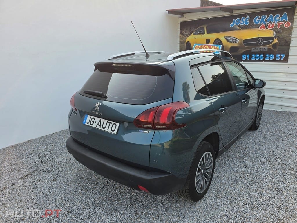 Peugeot 2008 1.2 PureTech Active