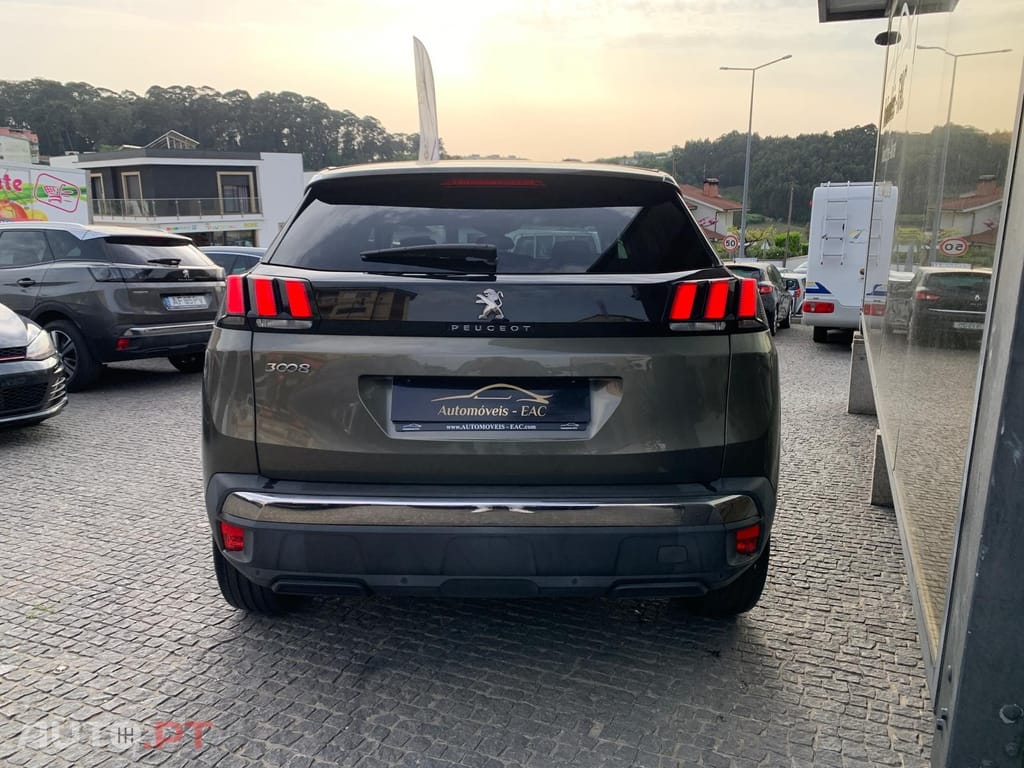 Peugeot 3008 1.5 BlueHDi Active