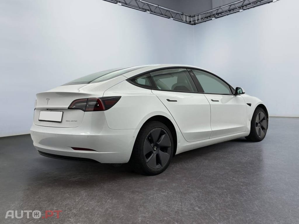 Tesla Model 3 Long-Range Dual Motor AWD