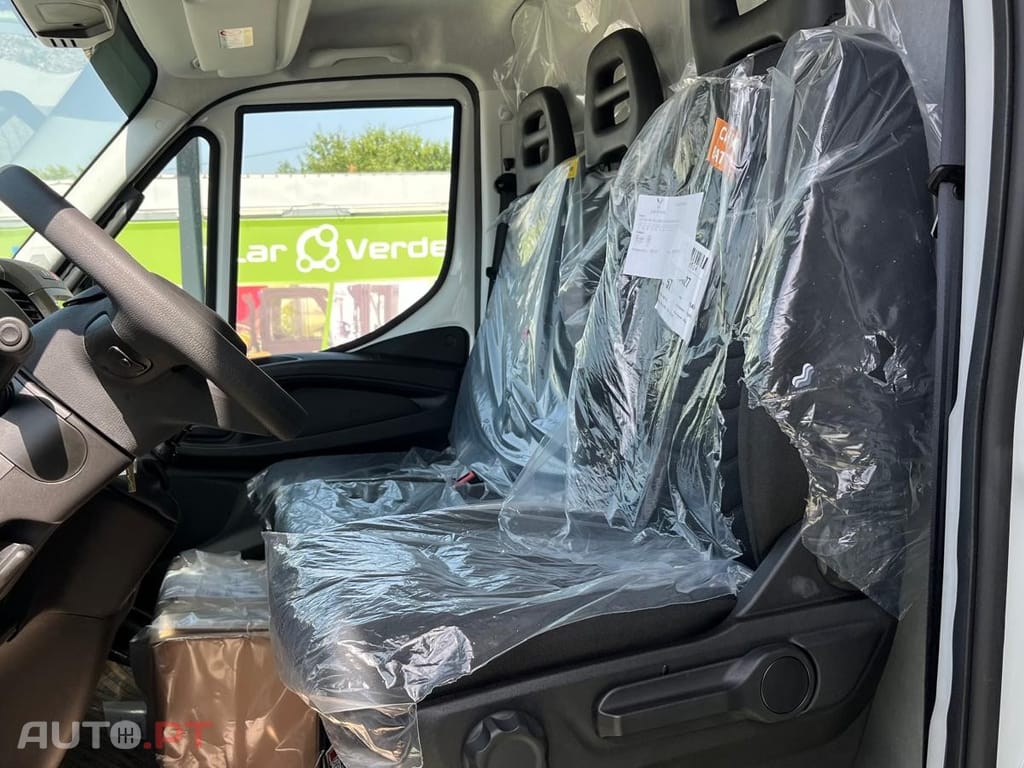 Iveco Daily 3.0 35C18HV 4100 18m3