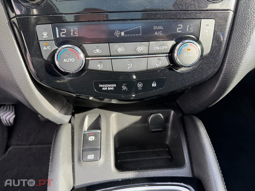 Nissan Qashqai 1.5 dCi N-Connecta 18