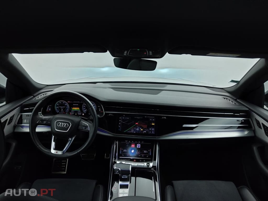 Audi Q8 TFSIe Quattro Compétition Triptronic