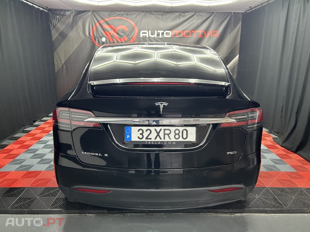 Tesla Model X 75D