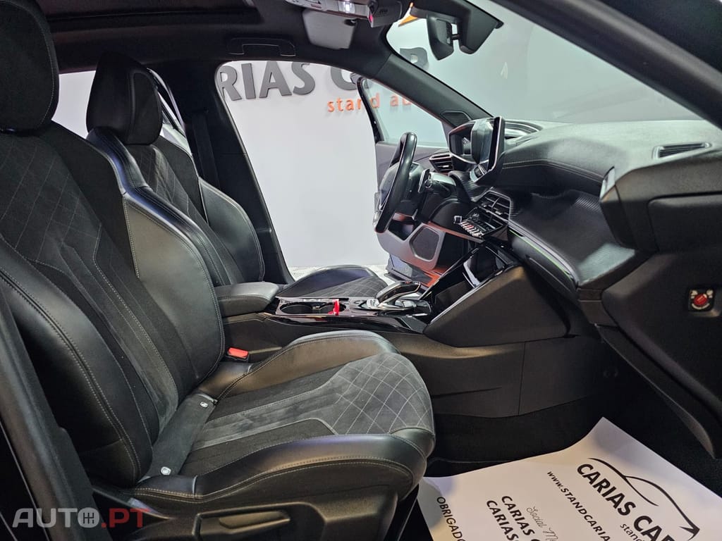 Peugeot 2008 1.2 PureTech GT EAT8