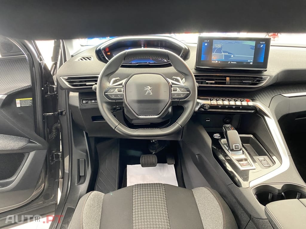 Peugeot 3008 PureTech 130 Stop & Start GPF EAT8 Active Pack