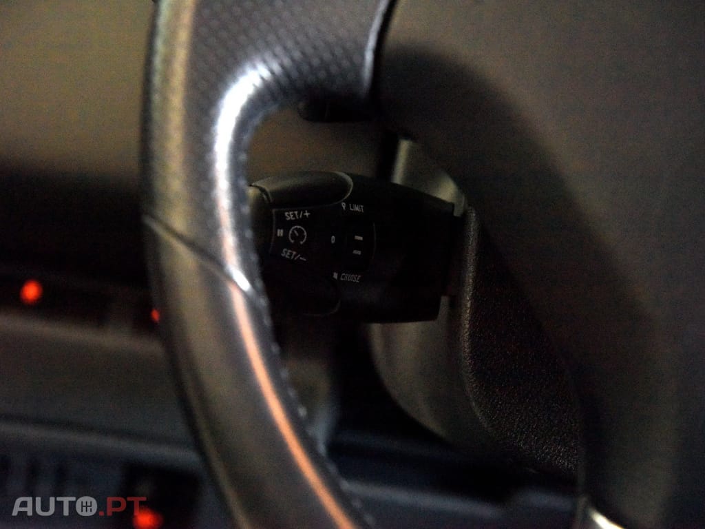 Peugeot 3008 2.0 HDi Hybrid4