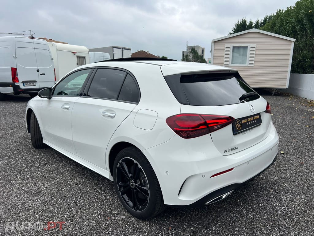 Mercedes-Benz A 250 e AMG Line