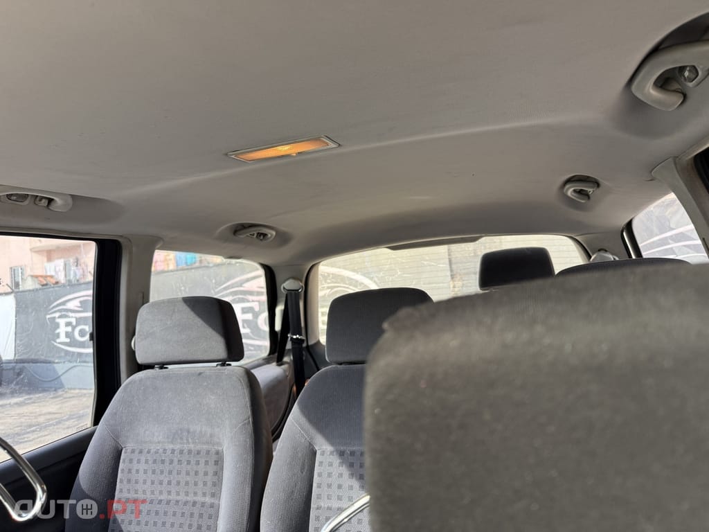 Volkswagen Sharan 1.9 TDi Family