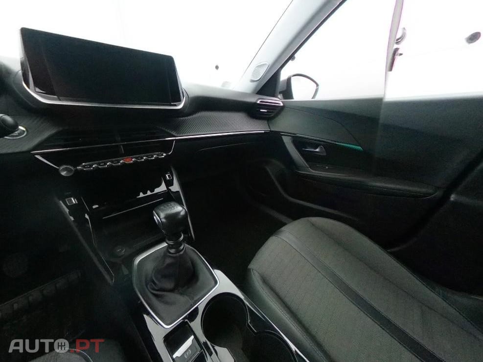 Peugeot 2008 1.2 PureTech Allure Pack