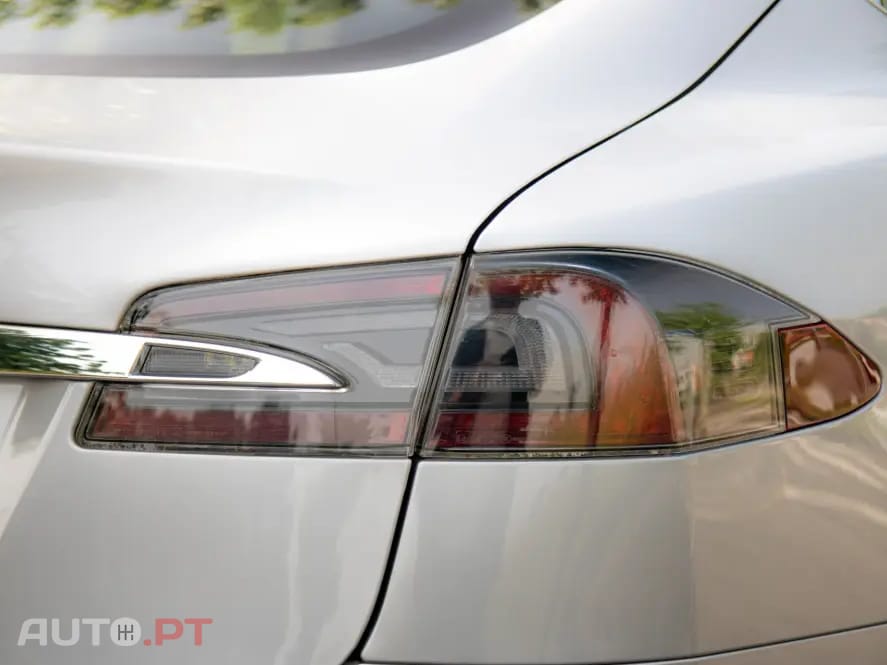 Tesla Model S 70D AWD