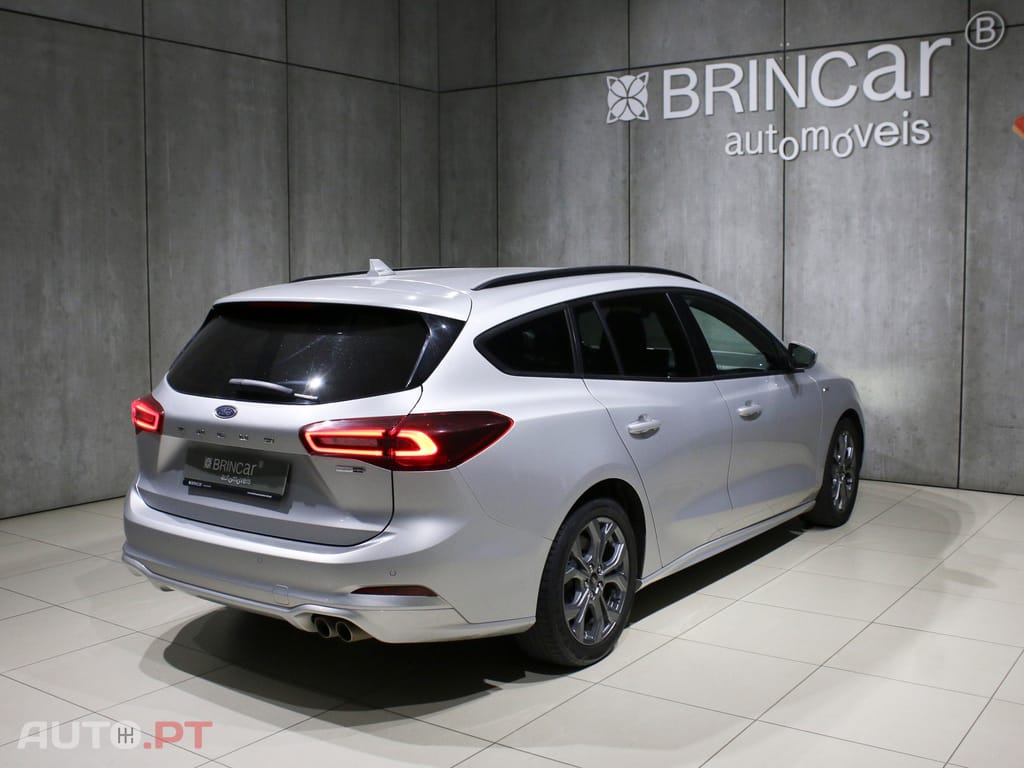 Ford Focus SW 1.0 EcoBoost MHEV ST-Line
