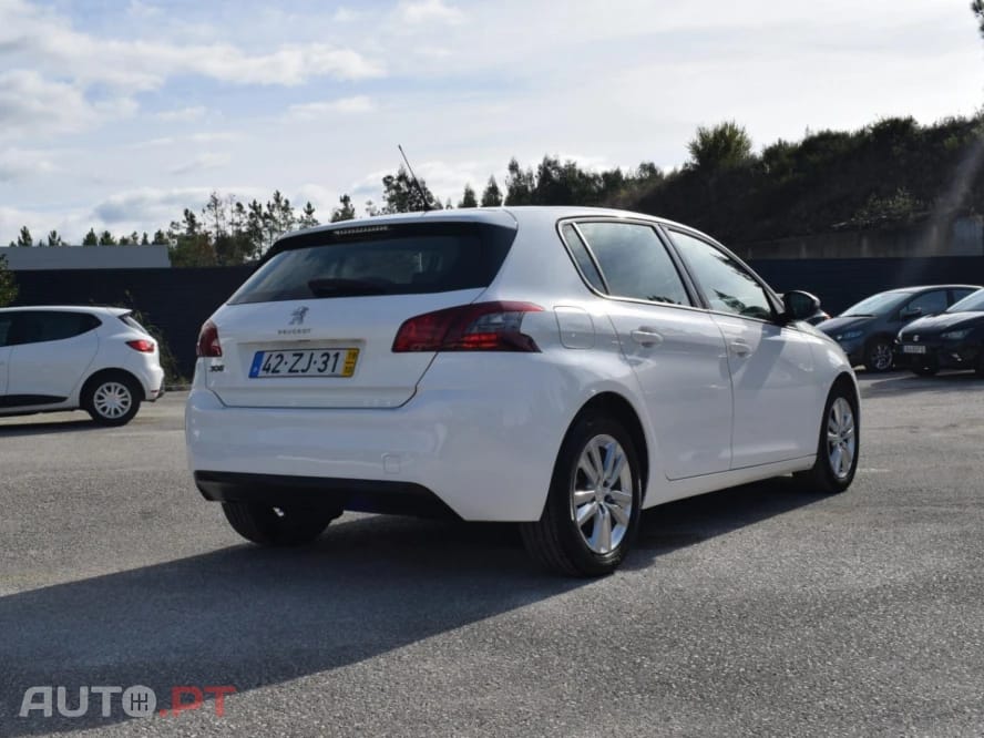 Peugeot 308 1.5 BlueHDi Business Line