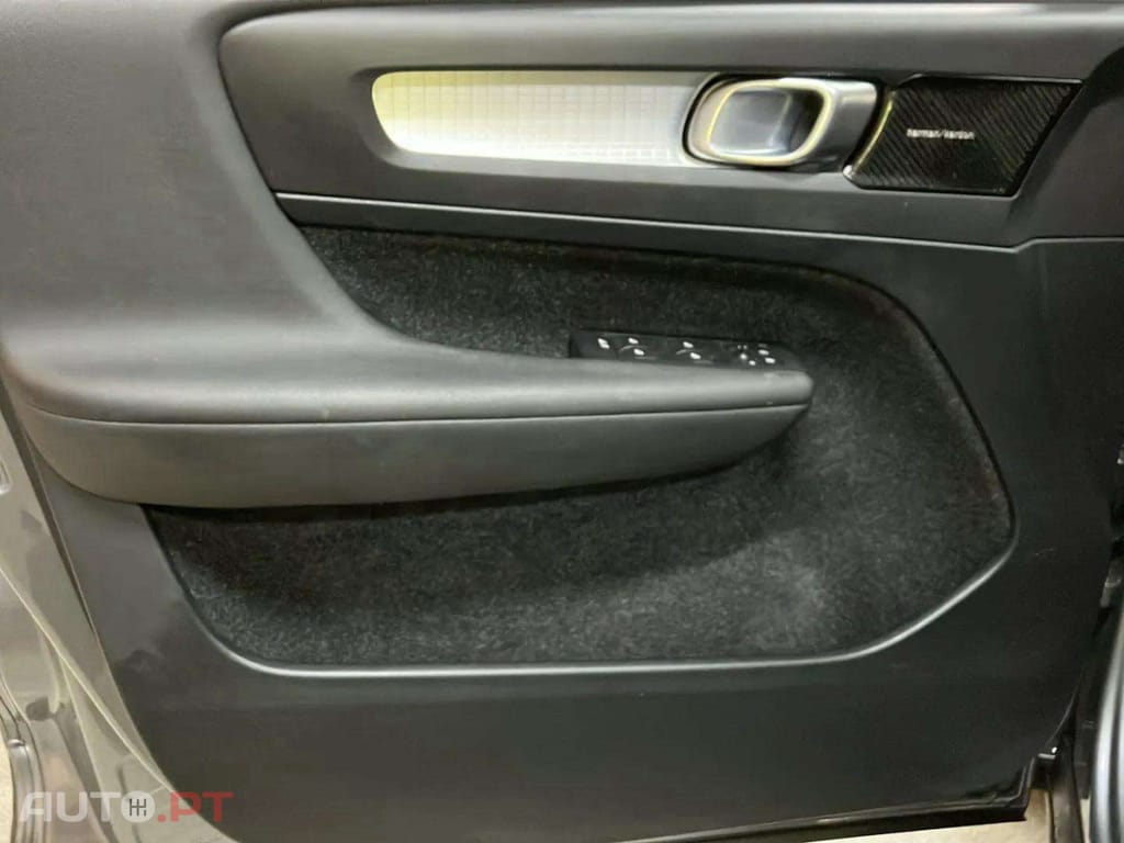 Volvo XC40 2.0 D3 150 MOMENTUM