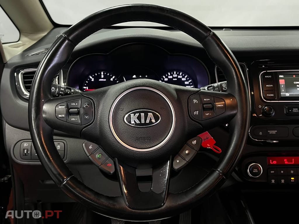 Kia Carens 1.7 CRDi ISG TX