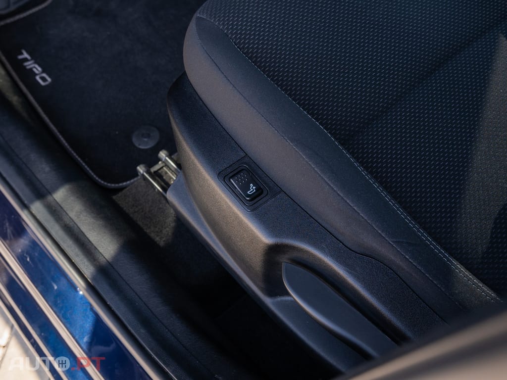 Fiat Tipo 1.3 MultiJet Life — fotografia 17