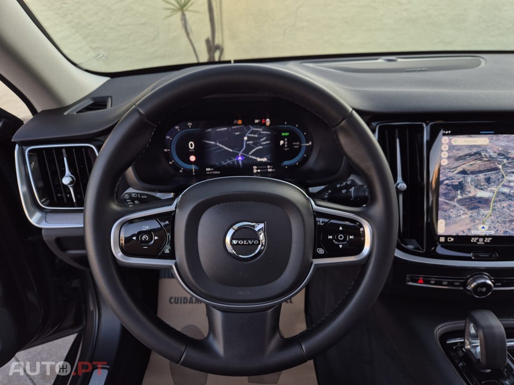 Volvo V60 2.0 T6 AWD TE Plus Bright — fotografia 9