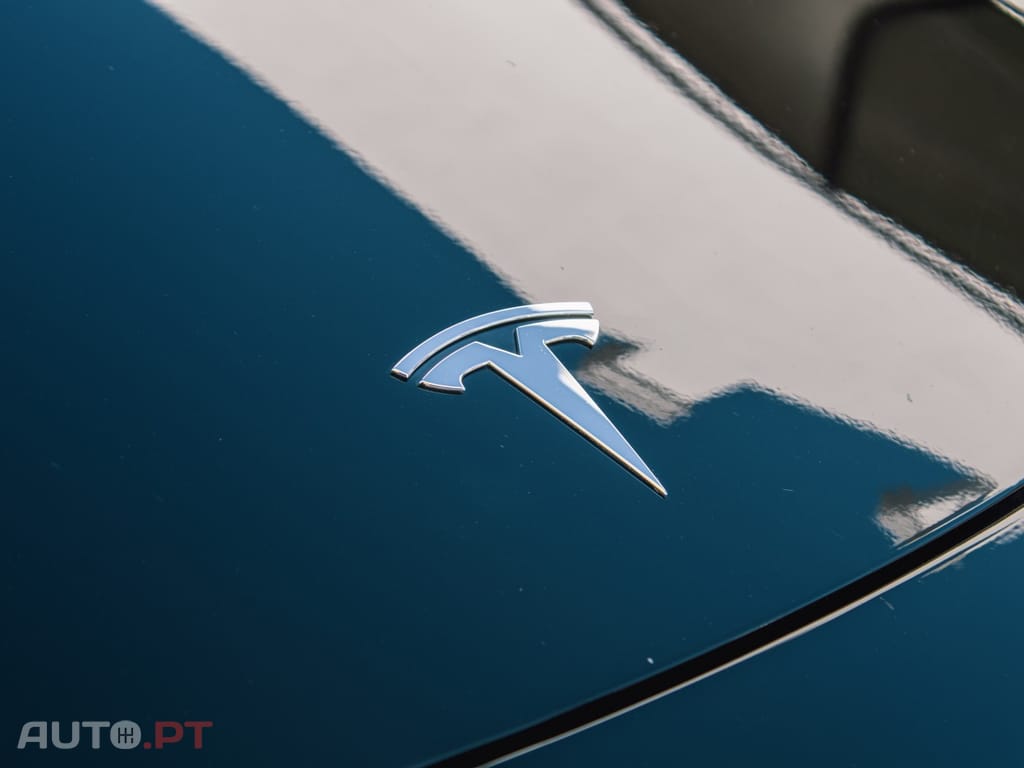 Tesla Model 3 Standard Range Plus RWD