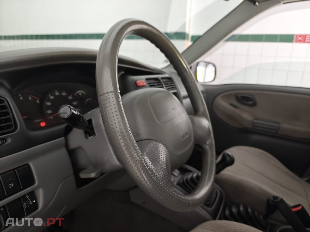 Suzuki Grand Vitara Metal Top 2.0 TDi