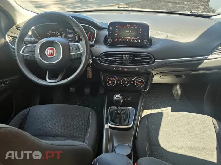 Fiat Tipo 1.6 M-Jet Lounge J17