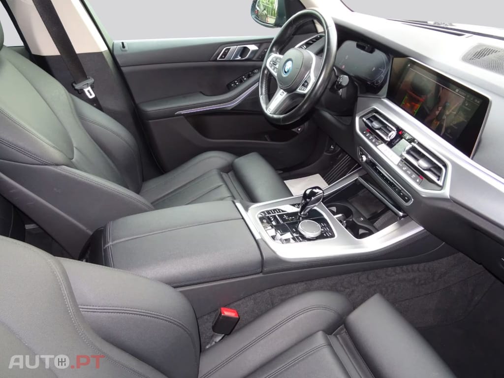 BMW X5 I.V.A DEDUTIVEL xDrive45e