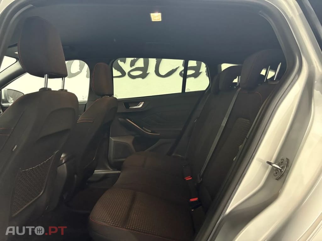 Ford Focus SW 1.0 EcoBoost S&S ST-LINE DESIGN