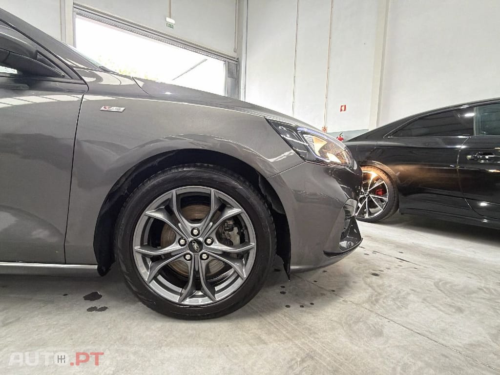 Ford Focus SW 1.0 EcoBoost ST-Line