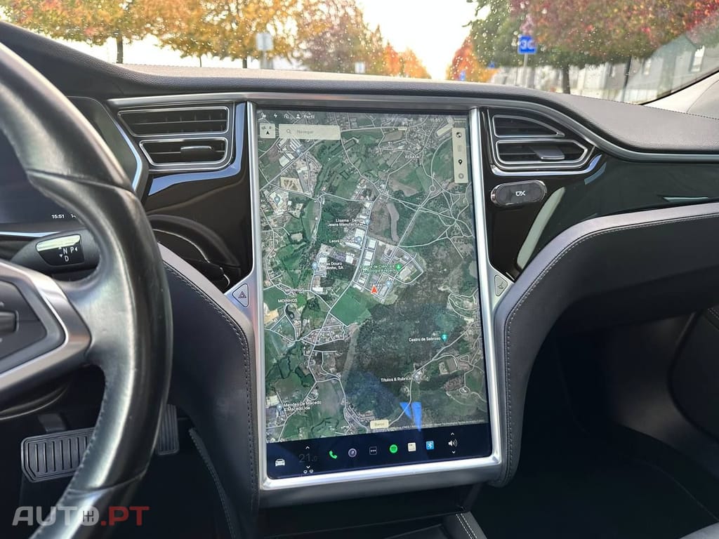 Tesla Model S 85