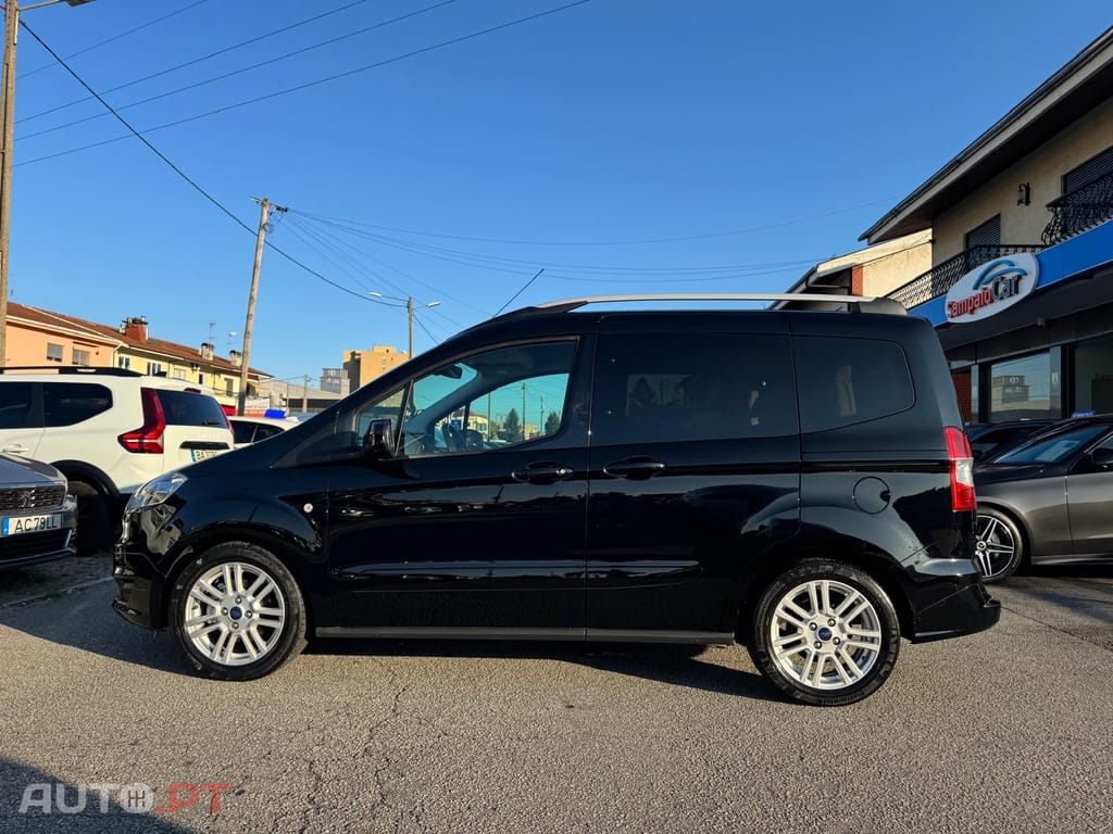 Ford Tourneo 1.0 EcoBoost Titanium