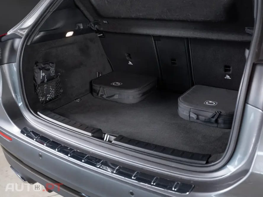 Mercedes-Benz GLA 250 e AMG Line