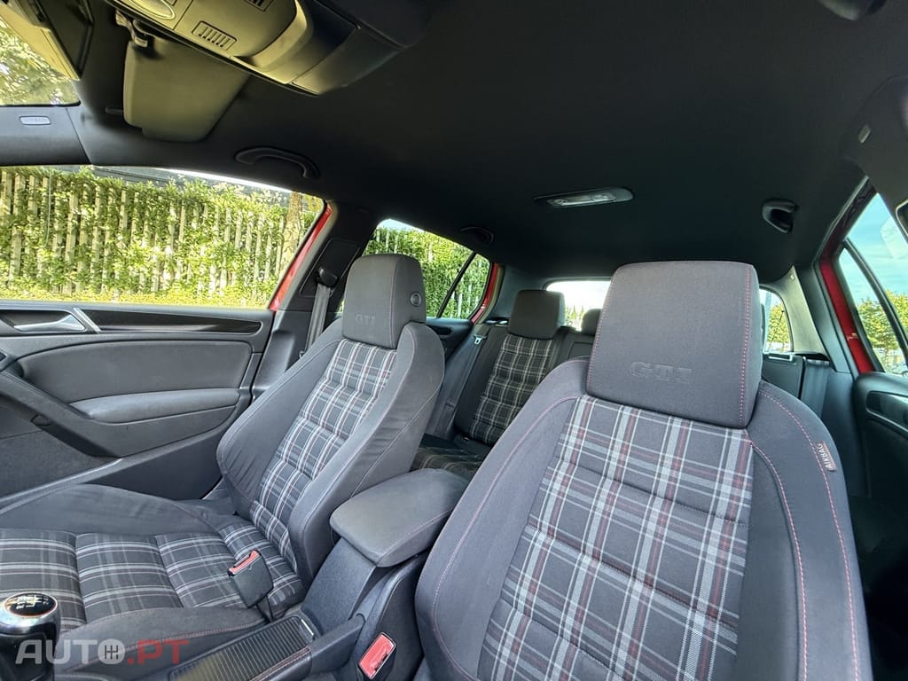 Volkswagen Golf 2.0 GTi