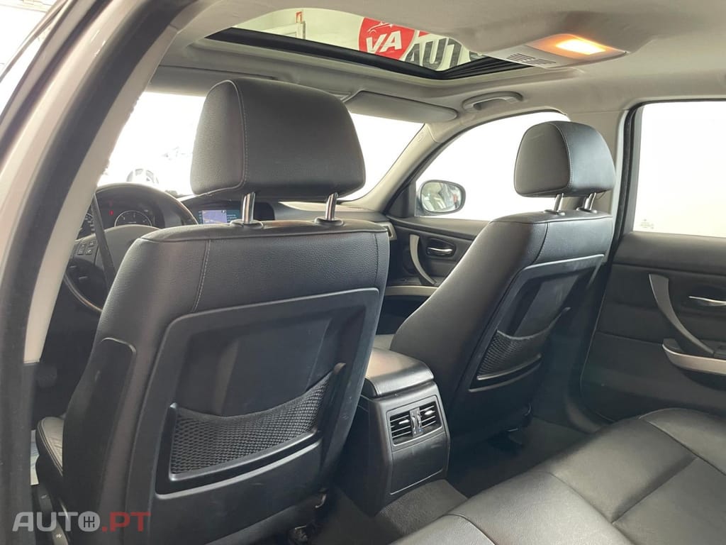 BMW 320 d EfficientDynamics Navigation
