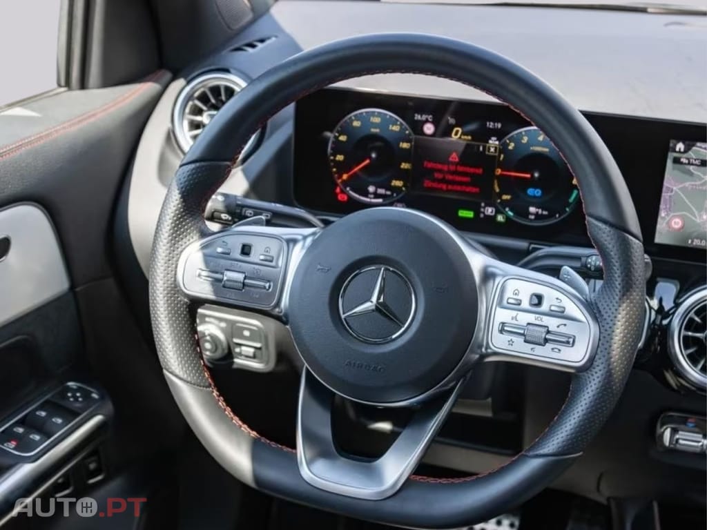 Mercedes-Benz GLA 250 I.V.A DEDUTIVEL e AMG Line 