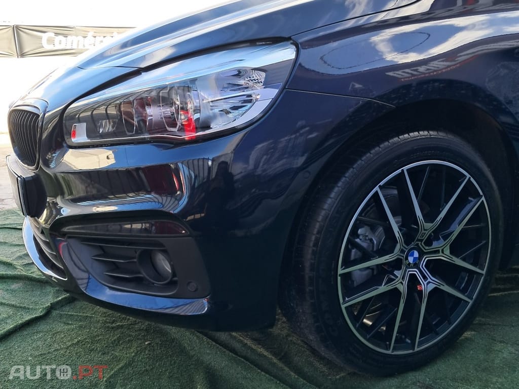 BMW 216 d Luxury Line